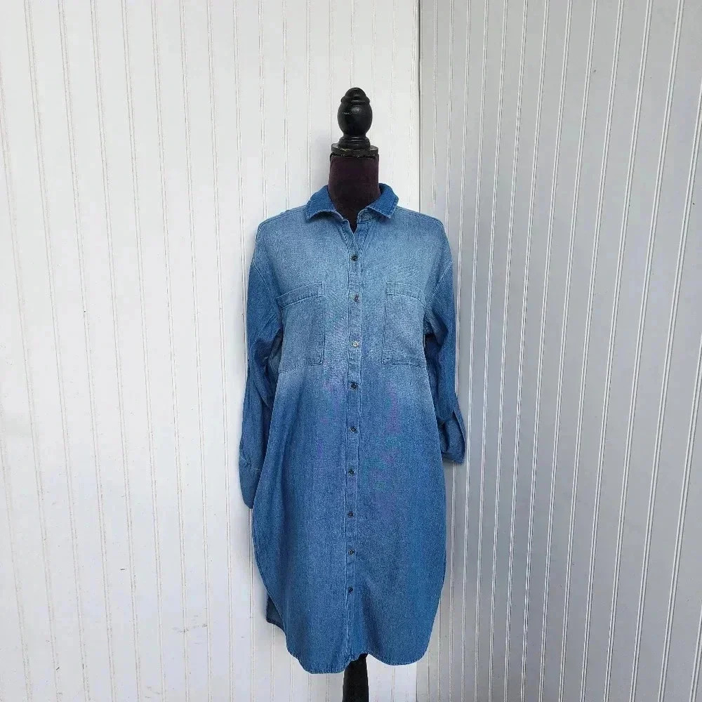 NWT L.I.F.E. Shirt Blue Denim Distressed Button Up Long Sleeve Cover Up Slits S